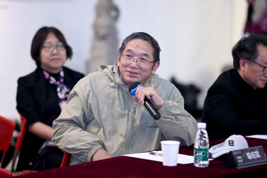 说明: 图片 说明: 图片