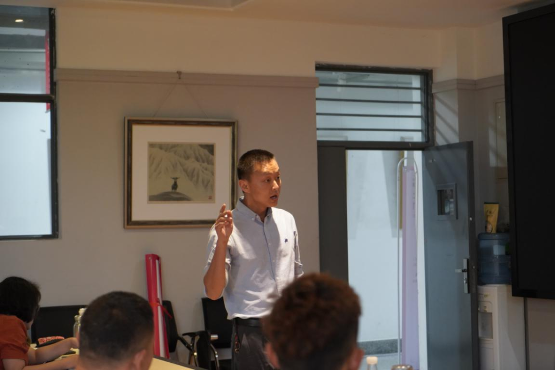 说明: 图片 说明: 图片